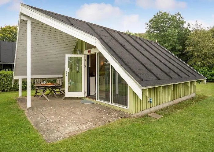 Semesterbostad 1 Bedroom Stunning In *