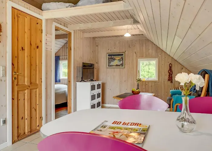 1 Bedroom Stunning In Semesterbostad Grindsted